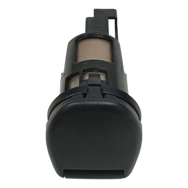 Tomada 12v Nissan Kicks 2017  Preto