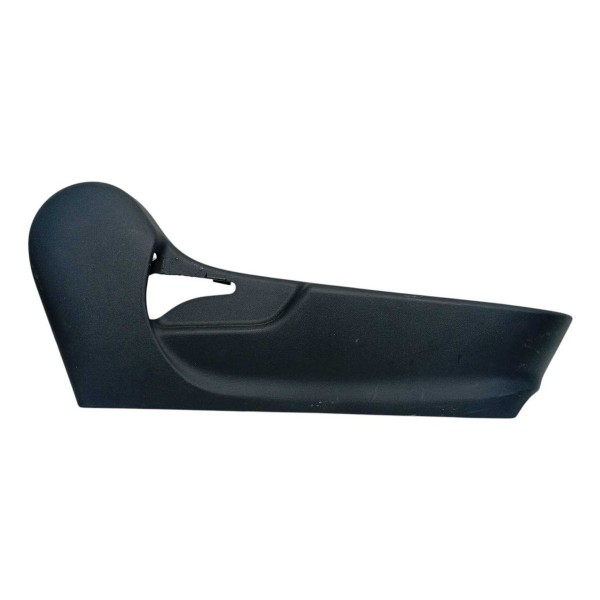 Acabamento Dir. Banco Dianteiro Direito Nissan Kicks 2024  Preto