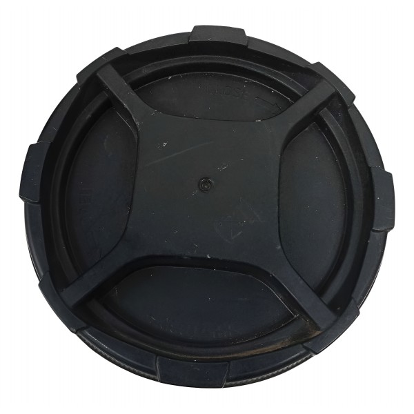 Tampa Vedacao Farol Direito Gm Tracker 2021