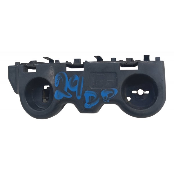 Guia Parachoque Dianteiro Direito Nissan Kicks 2017