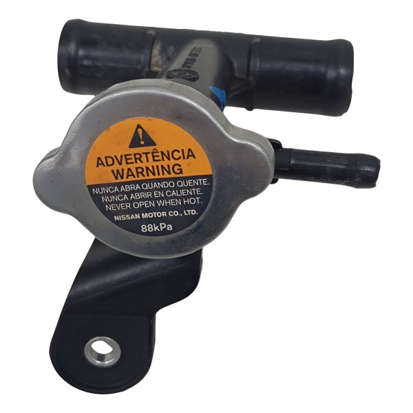 Flange Tampa Radiador Nissan Versa 2019 Preto