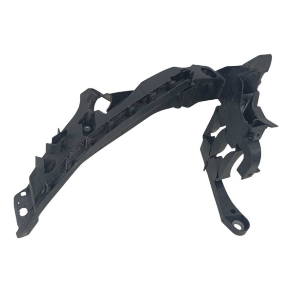 Guia Farol Esquerdo Audi A4 2011