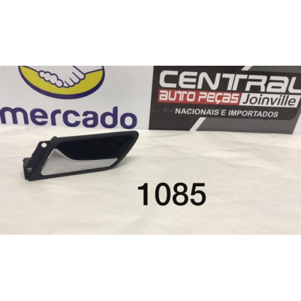 Maçaneta Interna Traseira Esquerda Vw Jetta 2013 Cinza Traseira