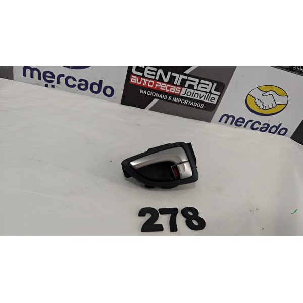 Maçaneta Interna Traseira Esquerda Hyundai Ix35 2018 Preto Traseira
