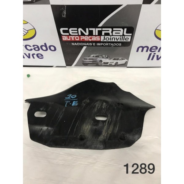 Protetor Bandeja Traseira Esquerda Bmw 320i 2015 Detalhe Preto