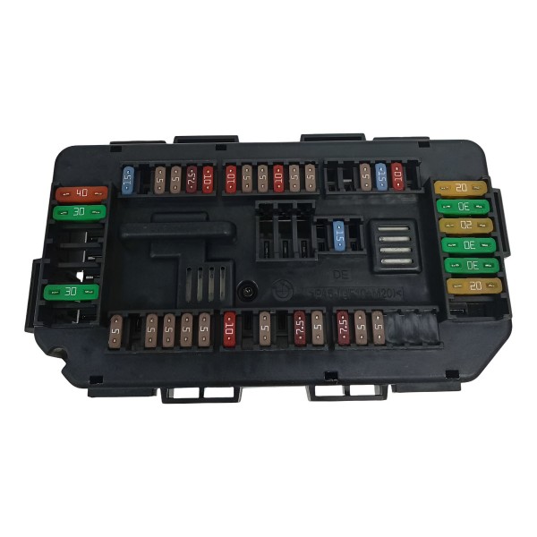 Caixa Fusível Bmw 320i 2016 10688710