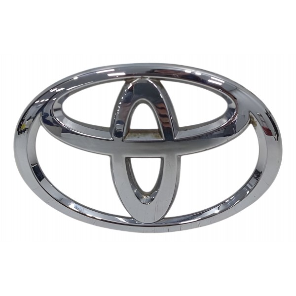 Emblema Símbolo Toyota Tampa Traseira Toyota Corolla 2012 Prata