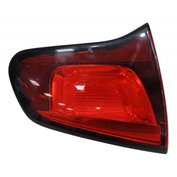 Lanterna Tampa Traseira Esquerda Citroën C3 2014 Esquerdo/motorista Vermelho