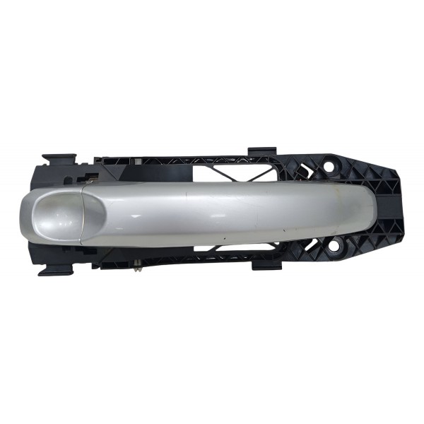 Maçaneta Externa Porta Traseira Esquerda Vw Amarok 2014 Prata Traseira