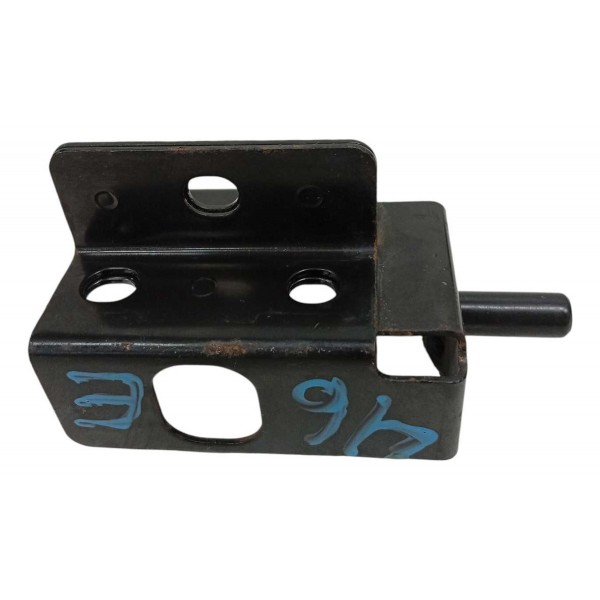 Suporte Esquerdo  Radiador Nissan Frontier 2016