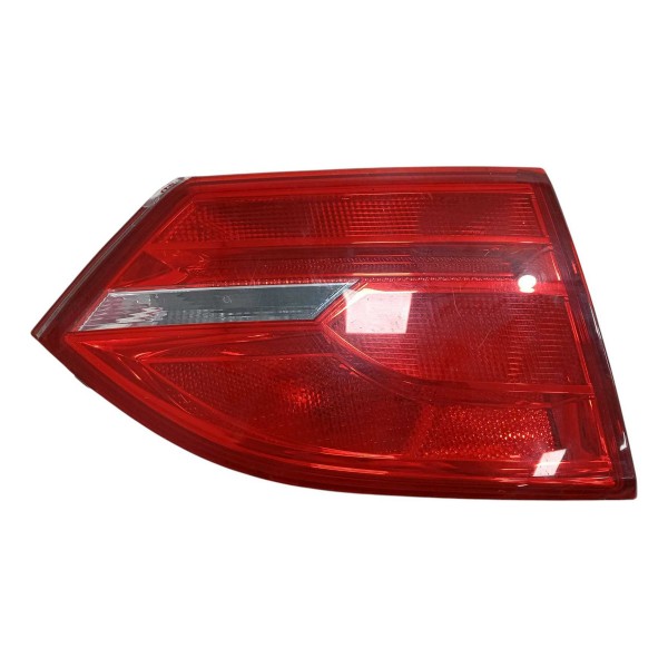 Lanterna Esquerda Tampa Traseira Vw Jetta 2014 Detalhe  Direito/passageiro Vermelho
