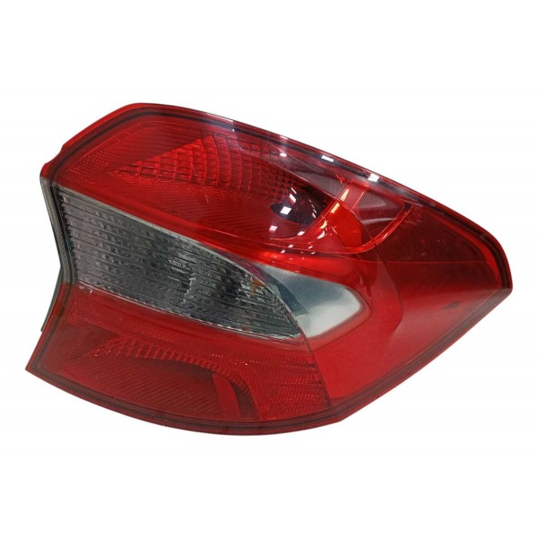 Lanterna Direita Ford Ka Se 1.0 3cc 2021 Detalhe Direito/passageiro Vermelha