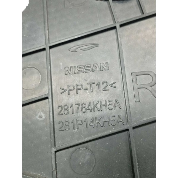 Grade Alto Falante Direito Painel Nissan Frontier 2.3 2017 Preto