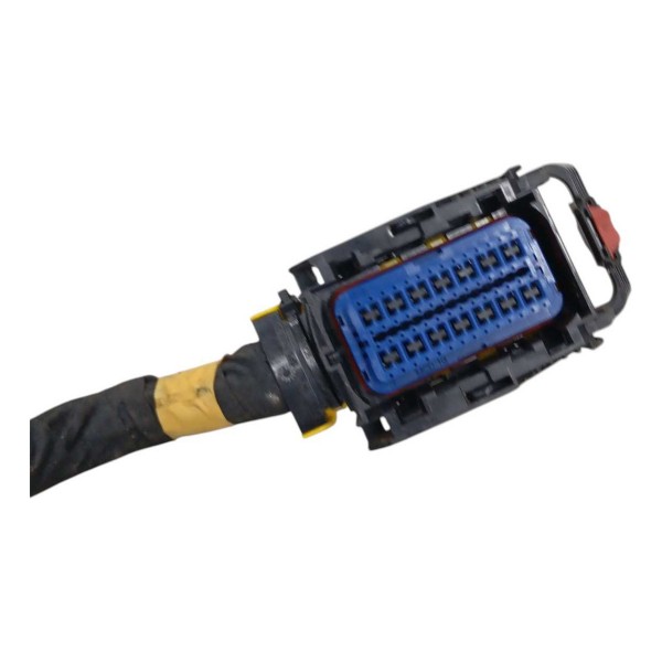 Chicote Caixa Fusivel Chevrolet Tracker 2020 26320264