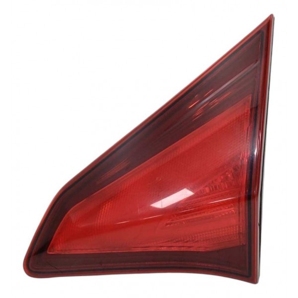 Lanterna Direita Tampa Traseira Nissan Kicks 2017 Direito/passageiro Vermelho