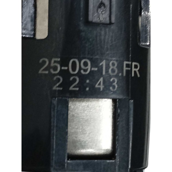 Tomada 12v Nissan Kicks 2019 Preto