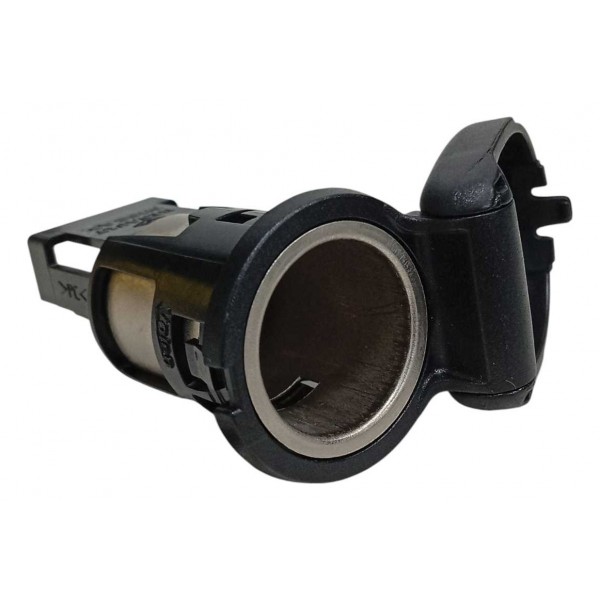 Tomada 12v Nissan Kicks 2019 Preto