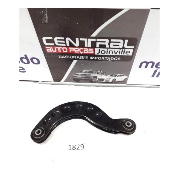 Braço Curvo Traseiro Direito Ford Focus 2.0 Hatch 2014 2015