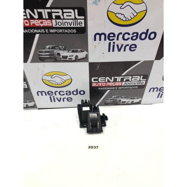 Guia Suporte Direito Parachoque Traseiro Jetta Tsi 2013 2014