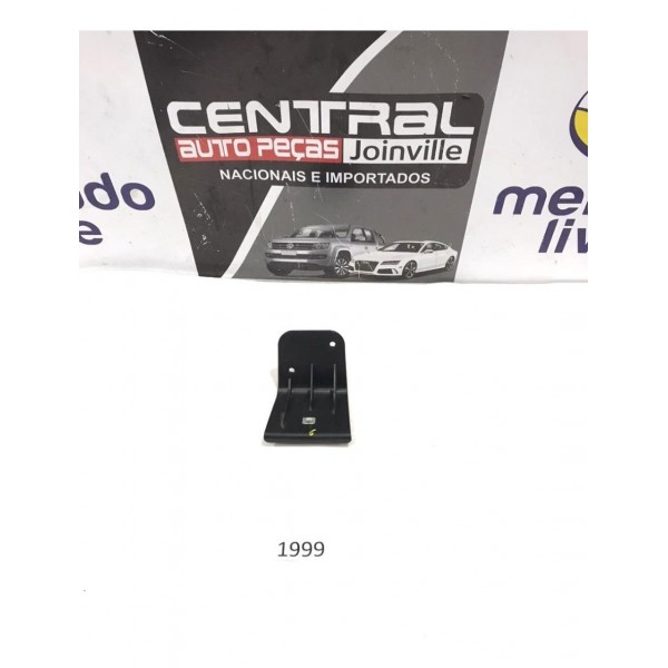 Suporte Forro Porta Dianteira Esquerda Gm Tracker 2017 2018