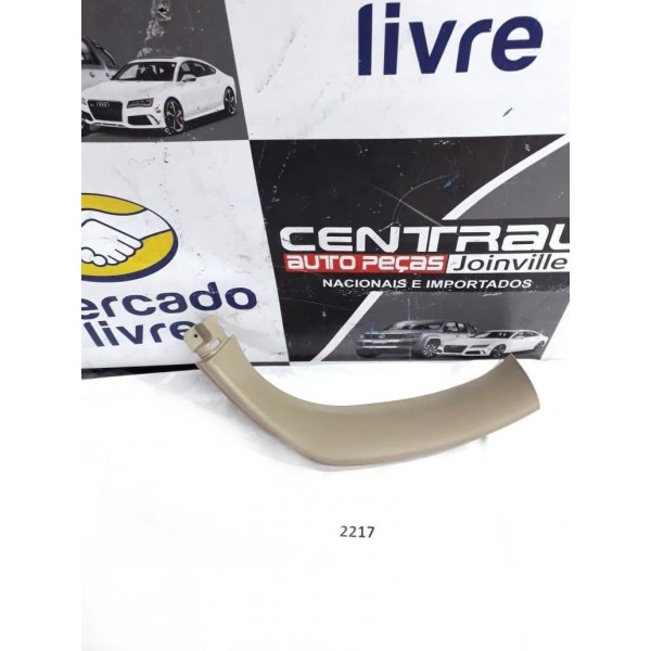 Acabamento Direito Tampa Traseira Kia Sorento 2011 2012 2013