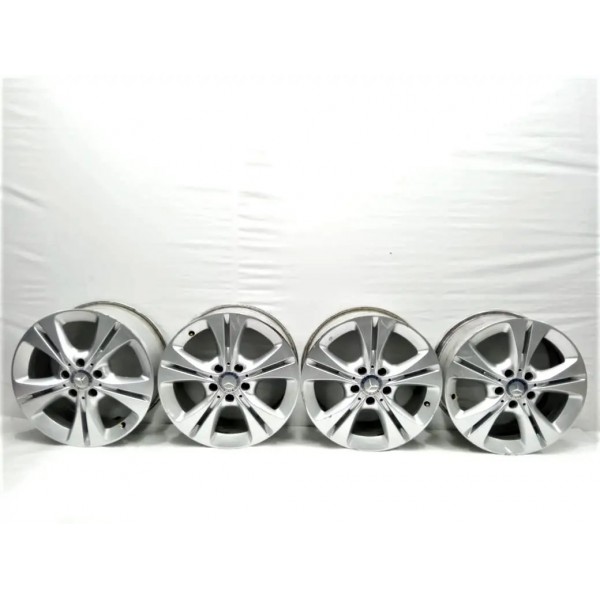 Jogo Roda Aro 17 Liga-leve R17 Mercedes C180 2015 (detalhe) Prata