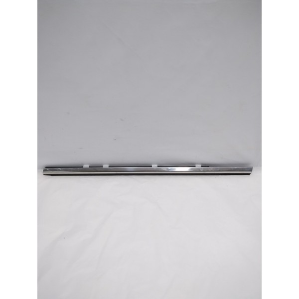 Pestana Cromado Traseira Esquerda Gm Tracker Premier 2018