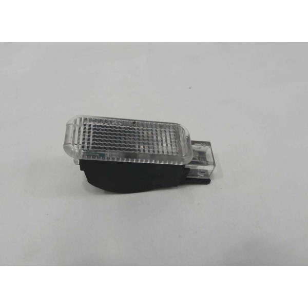Luz Cortesia Audi A4 2013 2014 2015 . 
