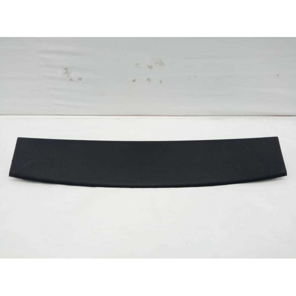 Acabamento Superior Interno Tampa Traseira Audi Q3 2020