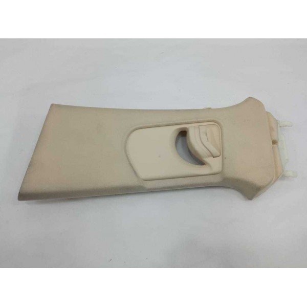 Acabamento Coluna Cinto Lado Esquerdo Audi Q3 2015