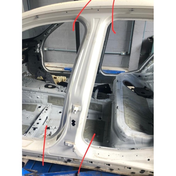 Coluna T Esquerda Bmw 320i 2015