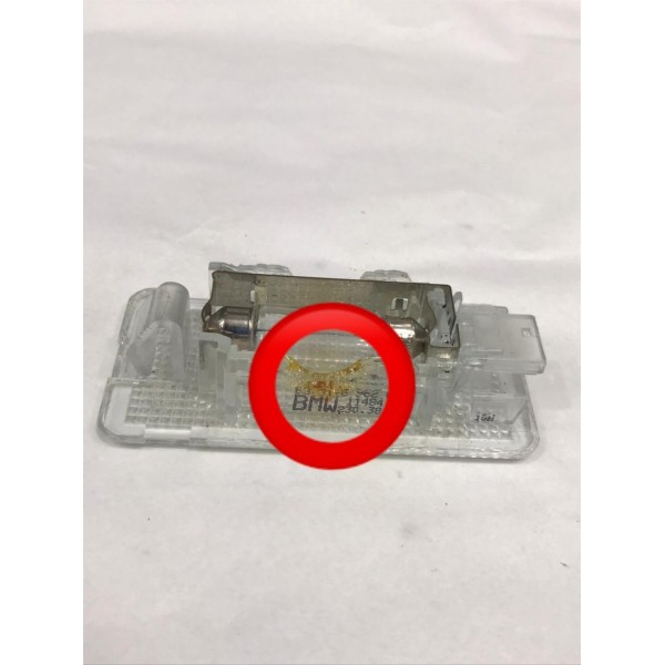 Luz Forro Porta Malas Bmw 118i 2012 Detalhe Esquerdo