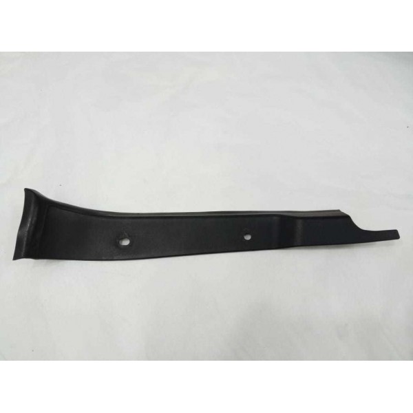 Acabamento Lado Esquerdo Bmw 118i 2011 51247300663