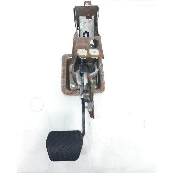 Pedal Freio Nissan Kicks 2017 Usado P/no E30a7 0329         