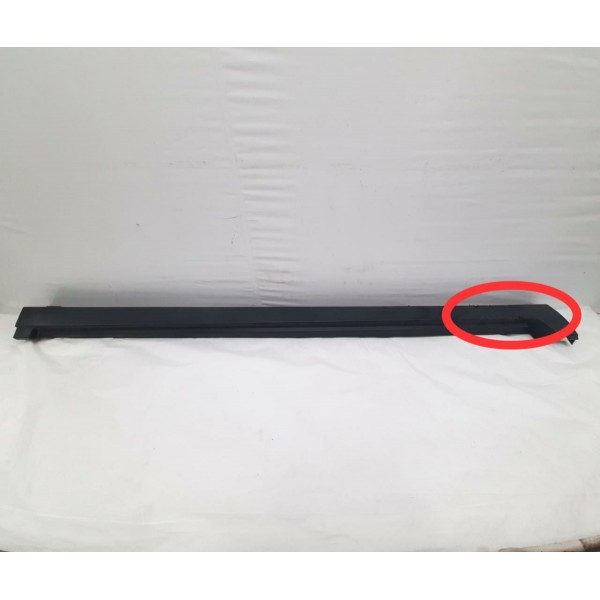 Spoiler Esquerdo Nissan Kicks 2017 Detalhe Preto