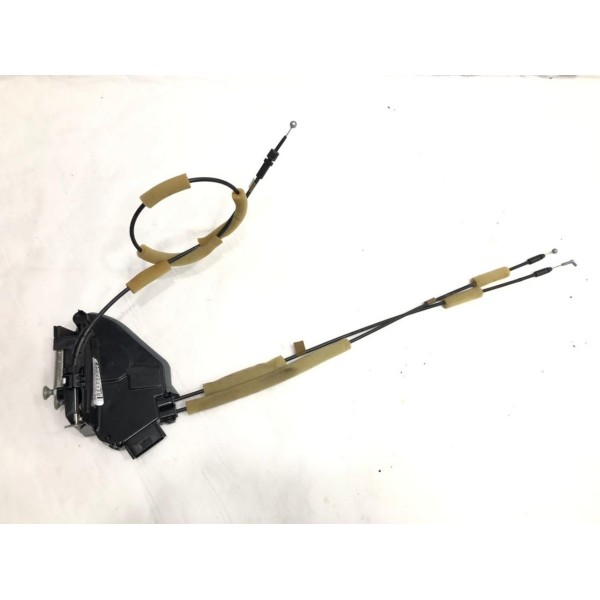 Fechadura Porta Traseira Direita Kicks 2018 82500-5rb0a