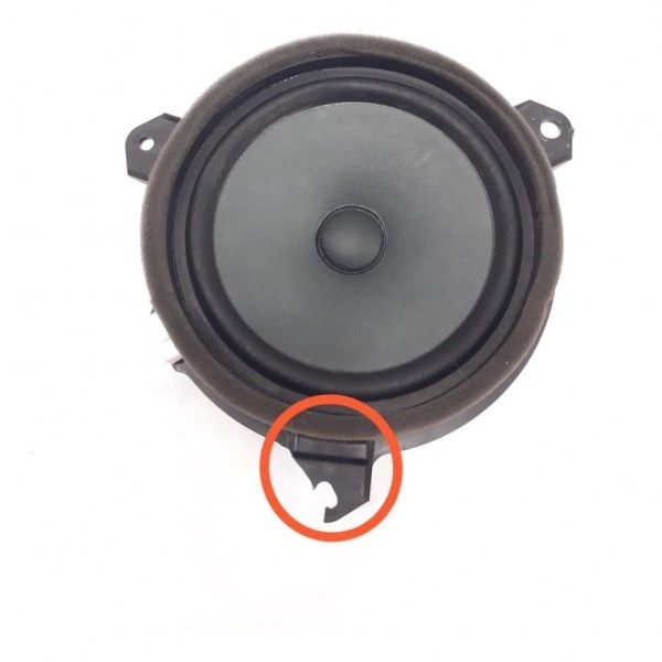 Alto Falante Porta Traseira Direita Rav4 2018 Detalhe Preto