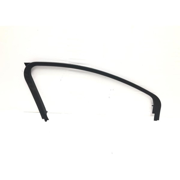 Arco Moldura Porta Dianteira Esquerda Ford Fusion 2015