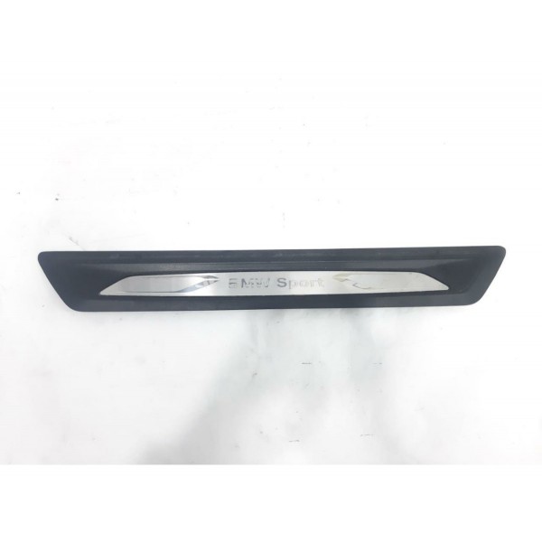 Soleira Dianteira Direita Bmw 120i 2.0 2016