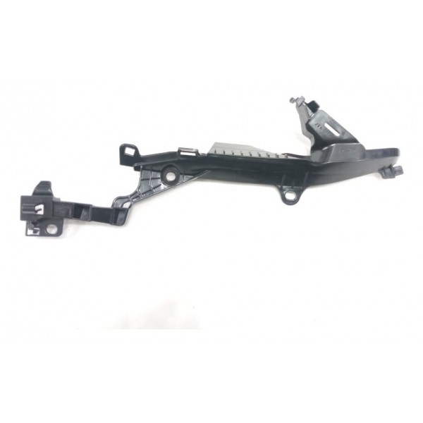 Guia Suporte Direito Parachoque Traseiro Audi A3 Sedan 2015