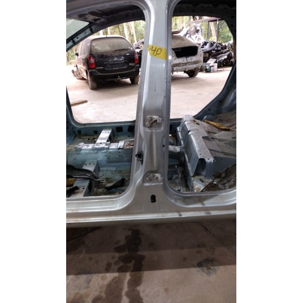 Coluna T Central Esquerda Carroceria Ford Focus Sedan 2012