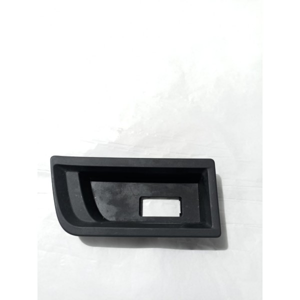 Moldura Acabamento Entrada Usb Bmw 320i 2015 9207357 - Dianteira