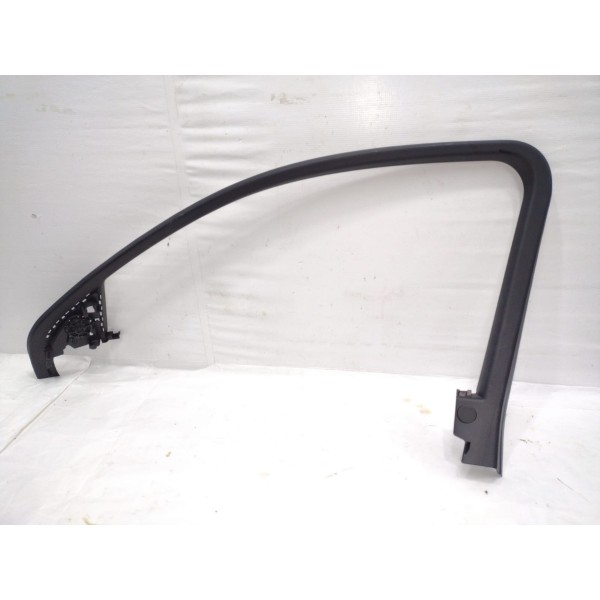 Acabamento Porta Dianteira Direita Audi Q3 2016 8u0867610