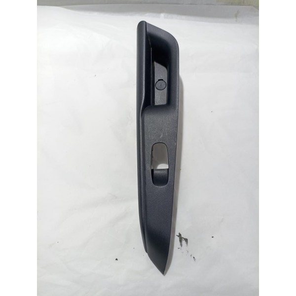 Moldura Botão Vidro Traseiro Esquerdo Nissan Kicks 2019