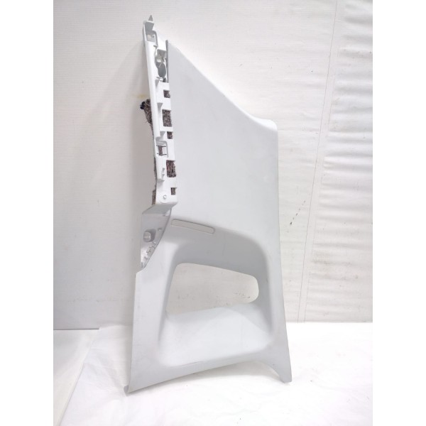 Acabamento Coluna Traseira Esquerda Peugeot 2008 2018