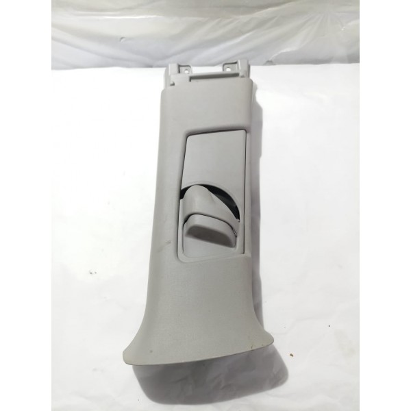 Acabamento Coluna Central Direita Corolla 2016 6241002300