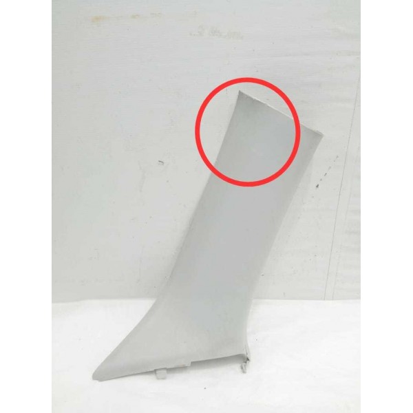 Acabamento Coluna Parabrisa Renegade 2017 Direito Detalhe