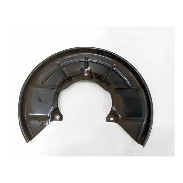 Defletor Protetor Freio Dianteiro Direito Gm Tracker 2017