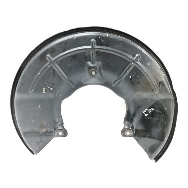 Defletor Protetor Freio Dianteiro Direito Gm Tracker 2018