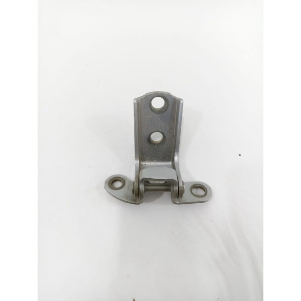 Dobradiça Inferior Traseira Esquerda Toyota Corolla 2017